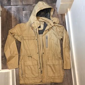 Men’s medium-large Columbia tan Mackinac style raincoat